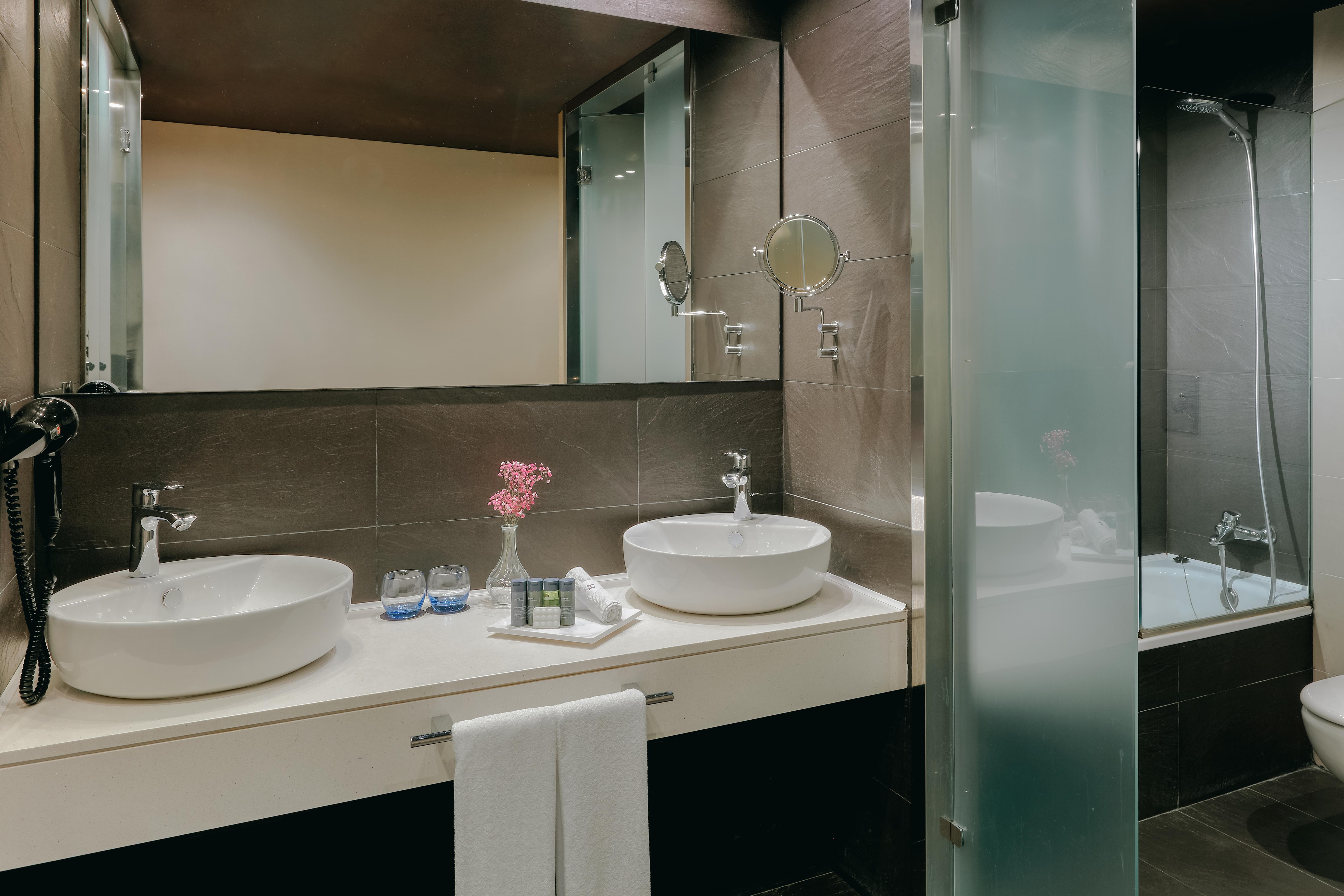 Hotel Hesperia Bilbao Extérieur photo
